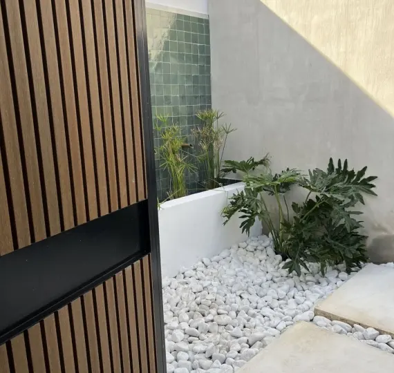 Long-term rent of detached villa in Nueva Andalucía