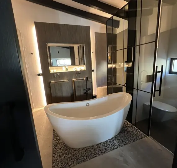 Long-term rent of detached villa in Nueva Andalucía