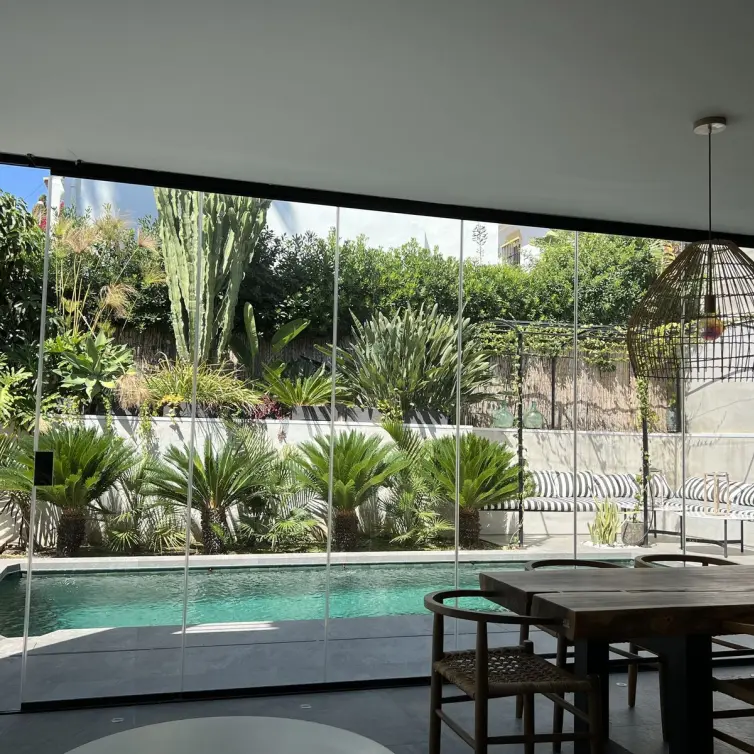 Short-term rent of detached villa in Nueva Andalucía