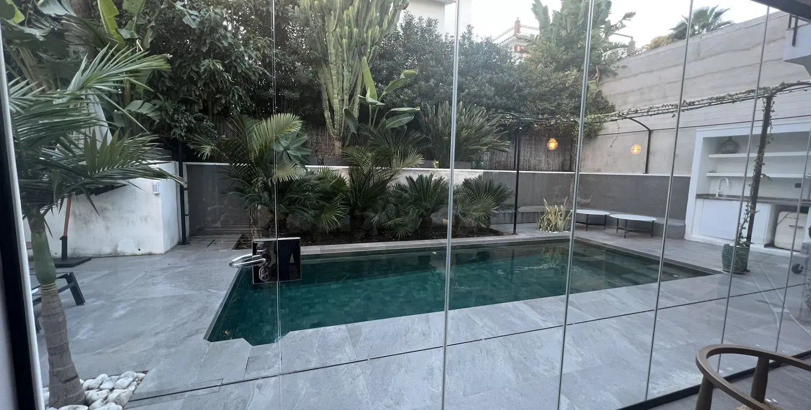 Alquiler a largo plazo de villa independiente en Nueva Andalucía 4