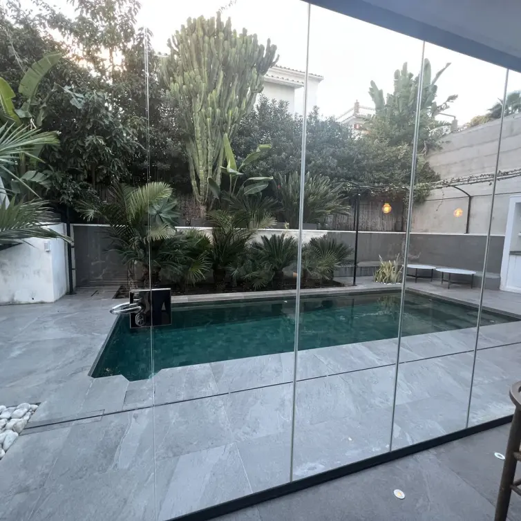 Short-term rent of detached villa in Nueva Andalucía