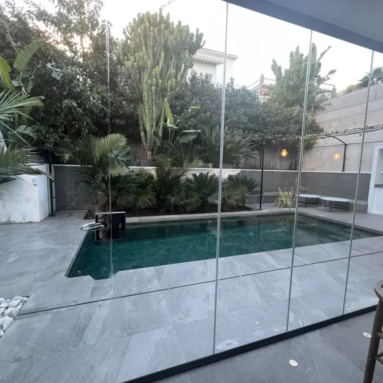Short-term rent of detached villa in Nueva Andalucía