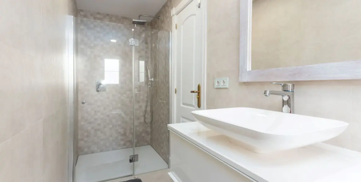 Sale of ground floor apartment in San Pedro de Alcántara 22