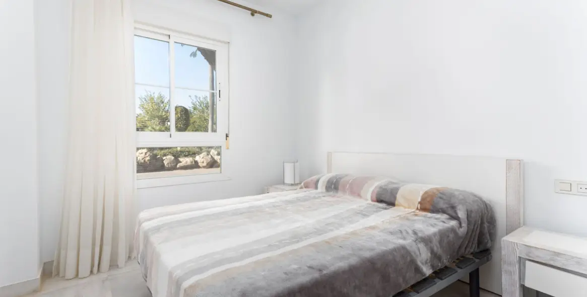 Sale of ground floor apartment in San Pedro de Alcántara 26
