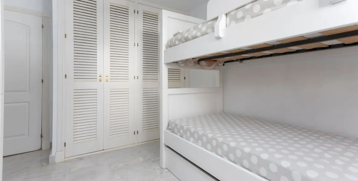 Sale of ground floor apartment in San Pedro de Alcántara 28