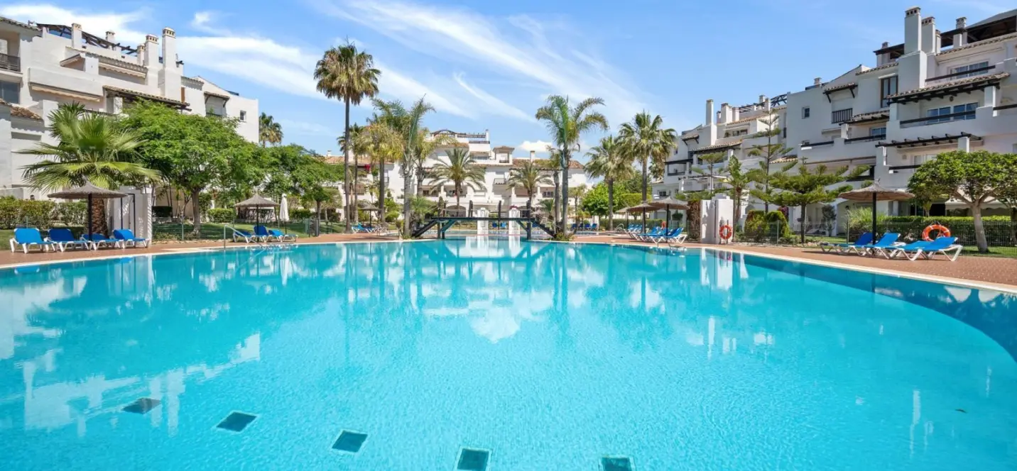 Sale of ground floor apartment in San Pedro de Alcántara 0