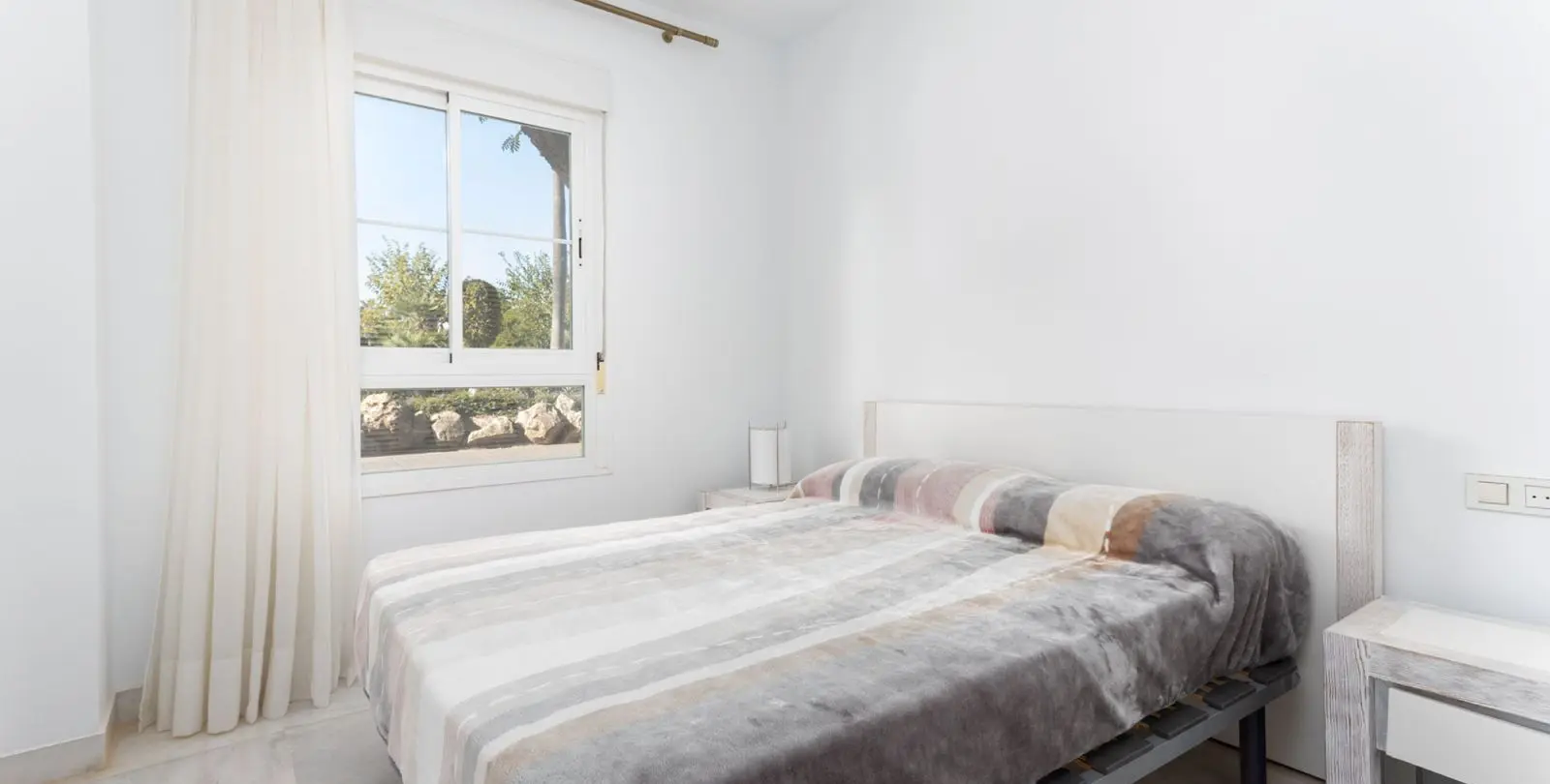 Продажа апартаментов на первом этаже в San Pedro de Alcántara 26