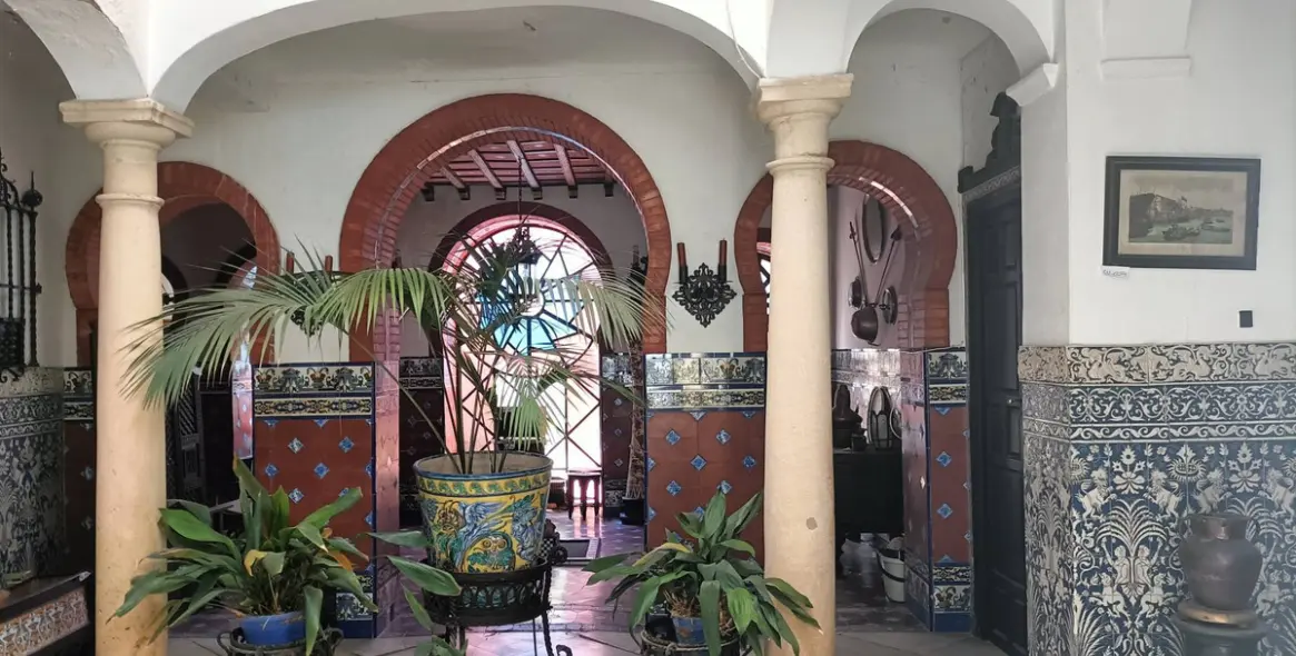 Sale of detached villa in Ronda 37