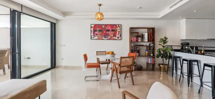 Townhouse R5042473 4