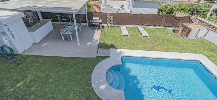 Venta de villa independiente en San Pedro de Alcántara 4