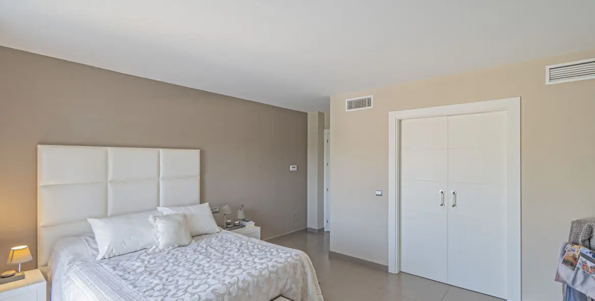 Venta de villa independiente en San Pedro de Alcántara 12