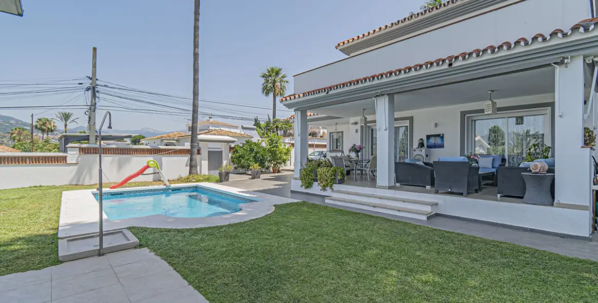 Venta de villa independiente en San Pedro de Alcántara 21