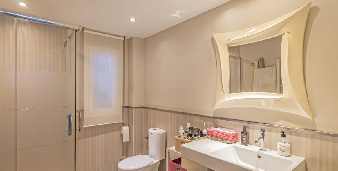 Venta de villa independiente en San Pedro de Alcántara 24