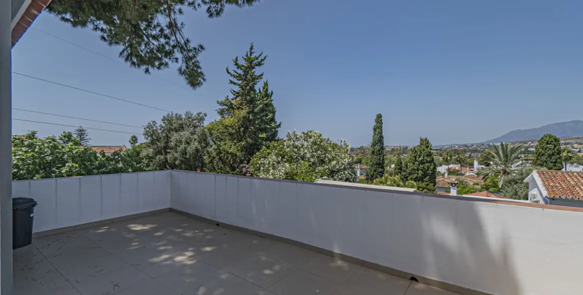 Venta de villa independiente en San Pedro de Alcántara 30