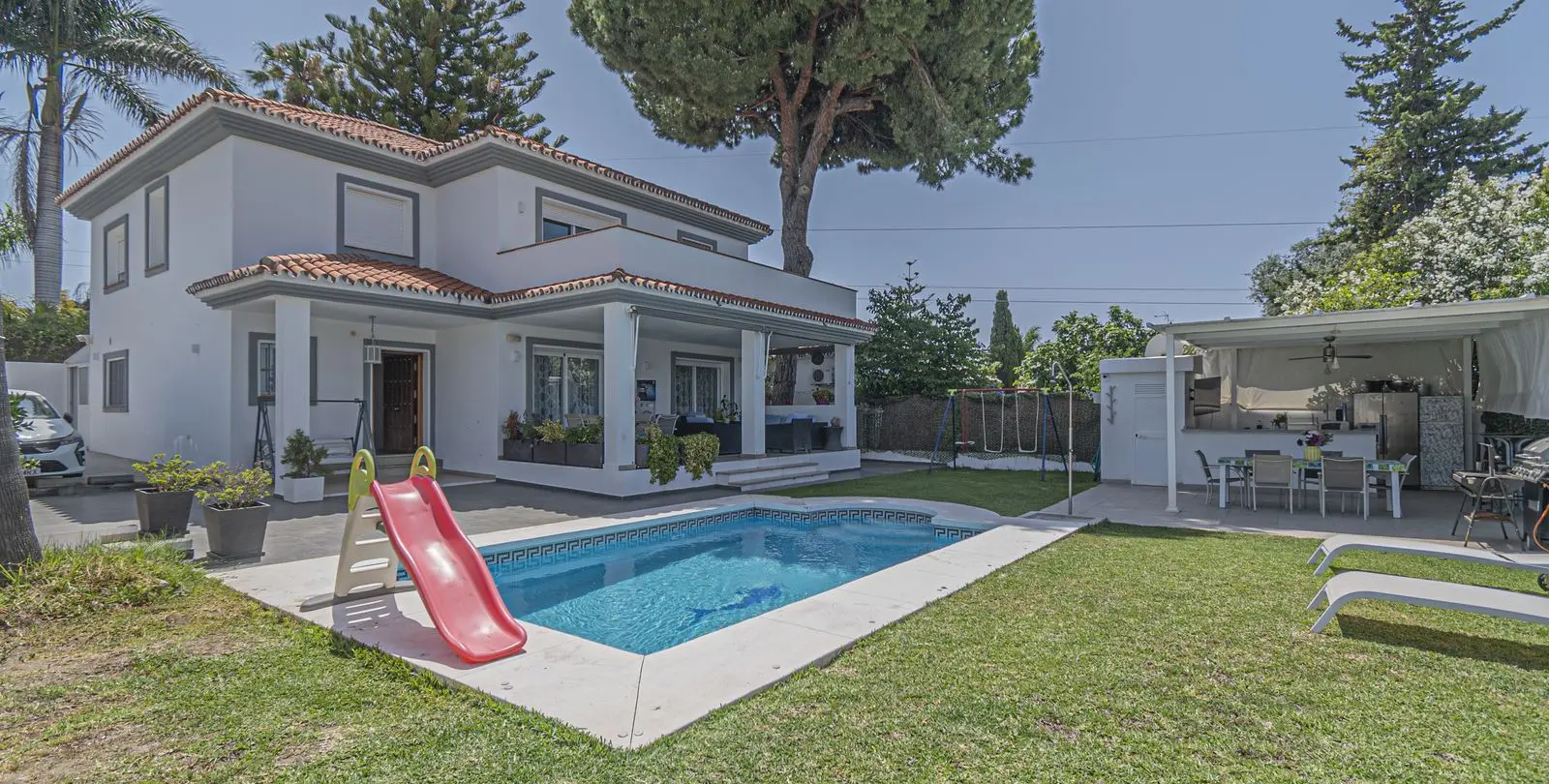 Продажа  отдельно стоящей виллы в San Pedro de Alcántara 2