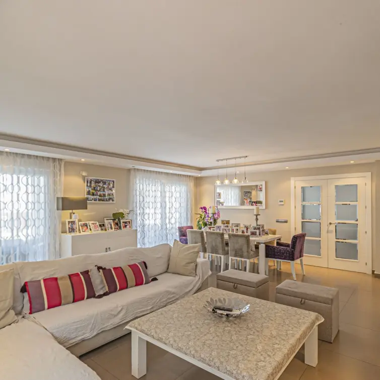 Venta de villa independiente en San Pedro de Alcántara