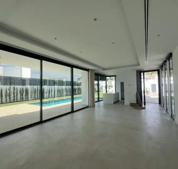 Venta de villa independiente en Atalaya