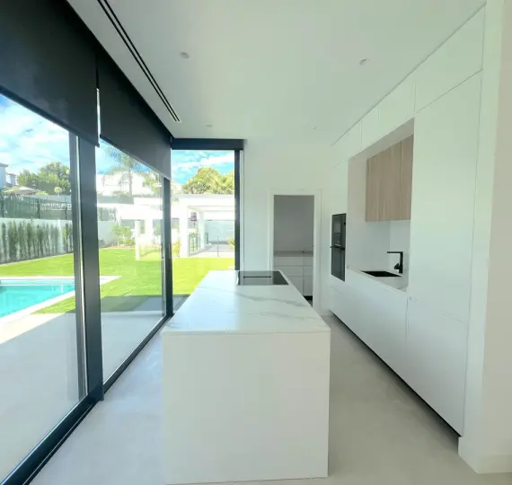 Venta de villa independiente en Atalaya