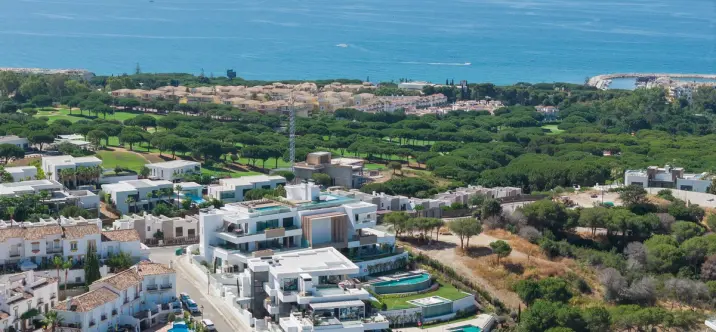 Продажа апартаментов на первом этаже в Cabopino 0