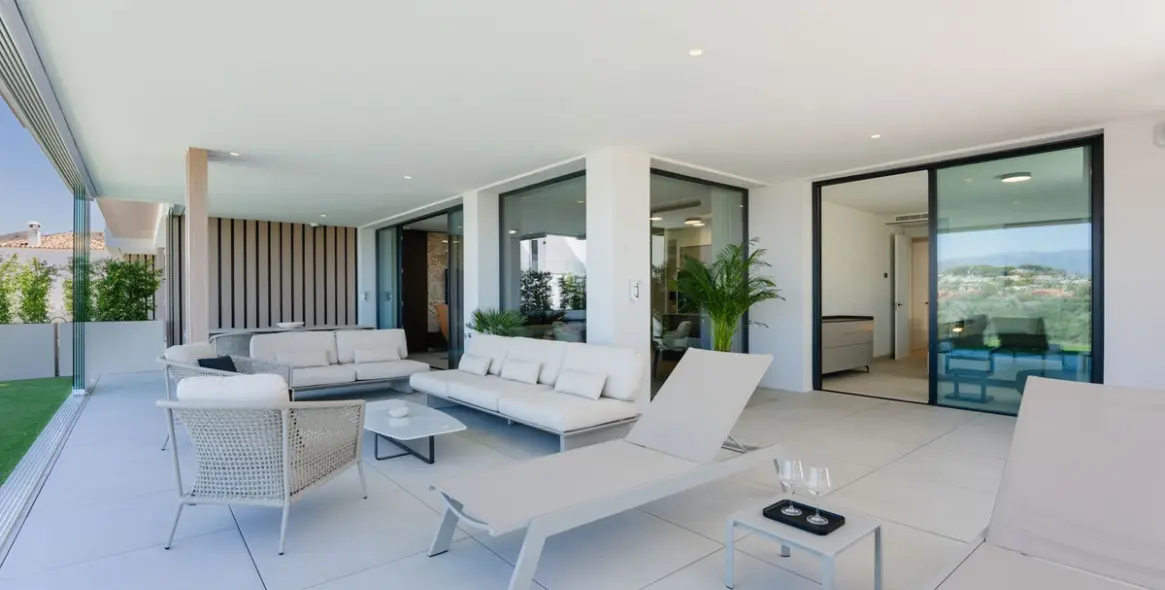 Sale of ground floor apartment in Cabopino 5