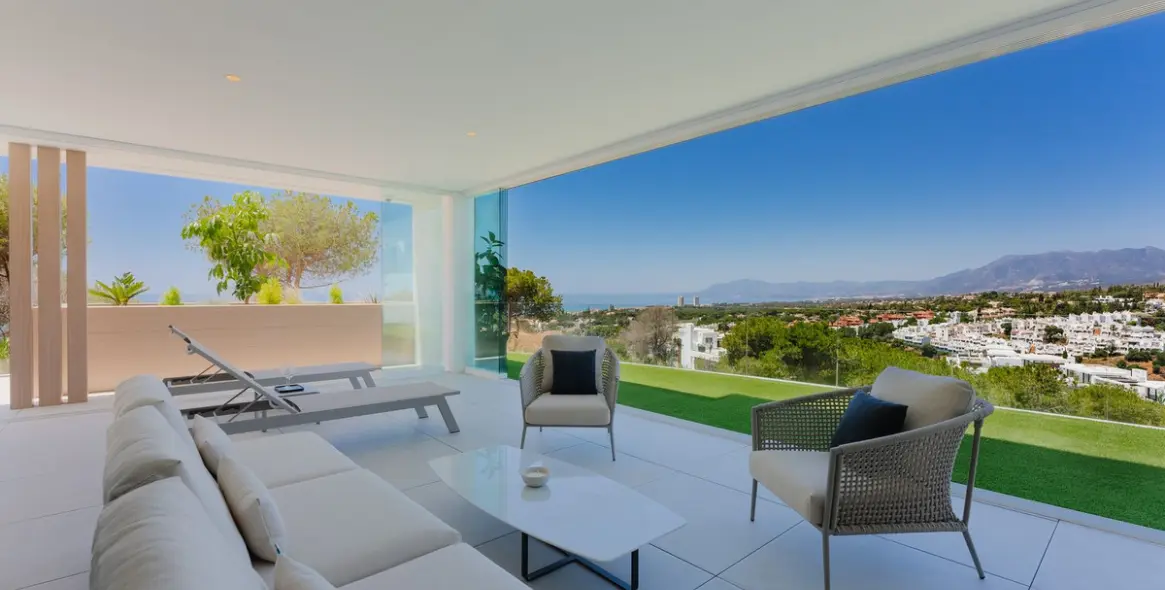 Sale of ground floor apartment in Cabopino 6