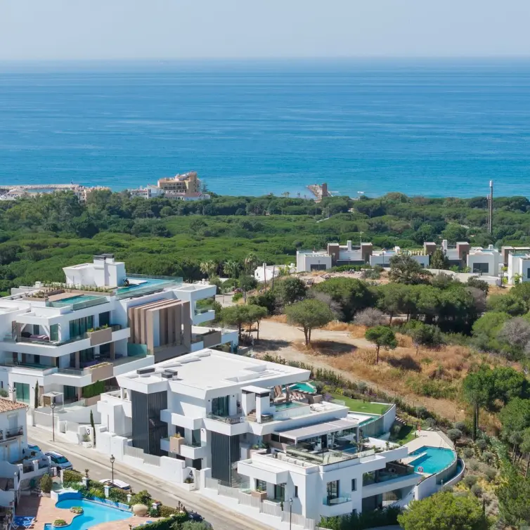 Sale of ground floor apartment in Cabopino