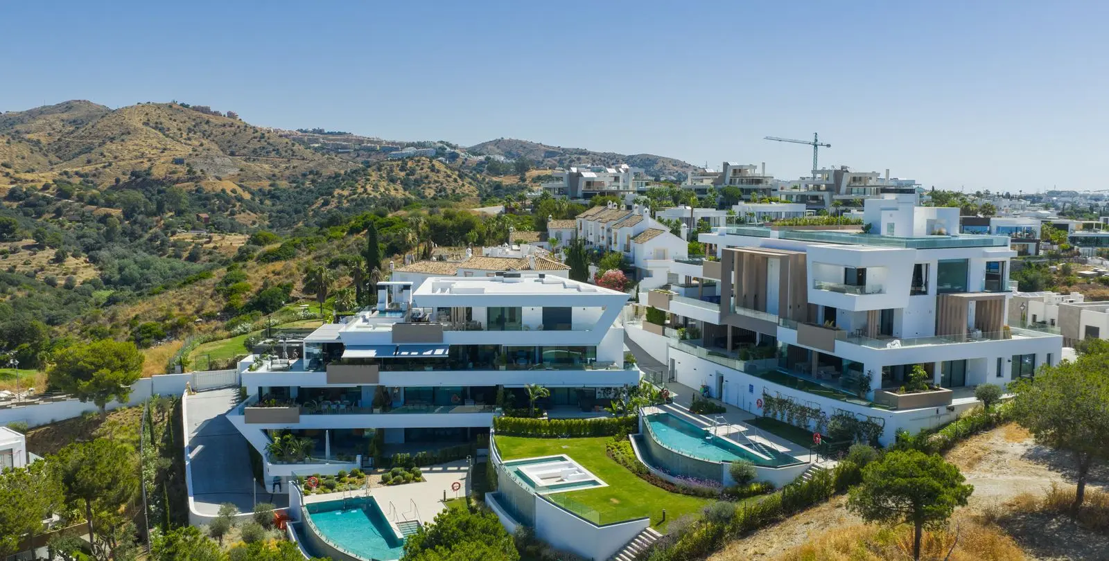 Venta de apartamento en planta baja en Cabopino 3