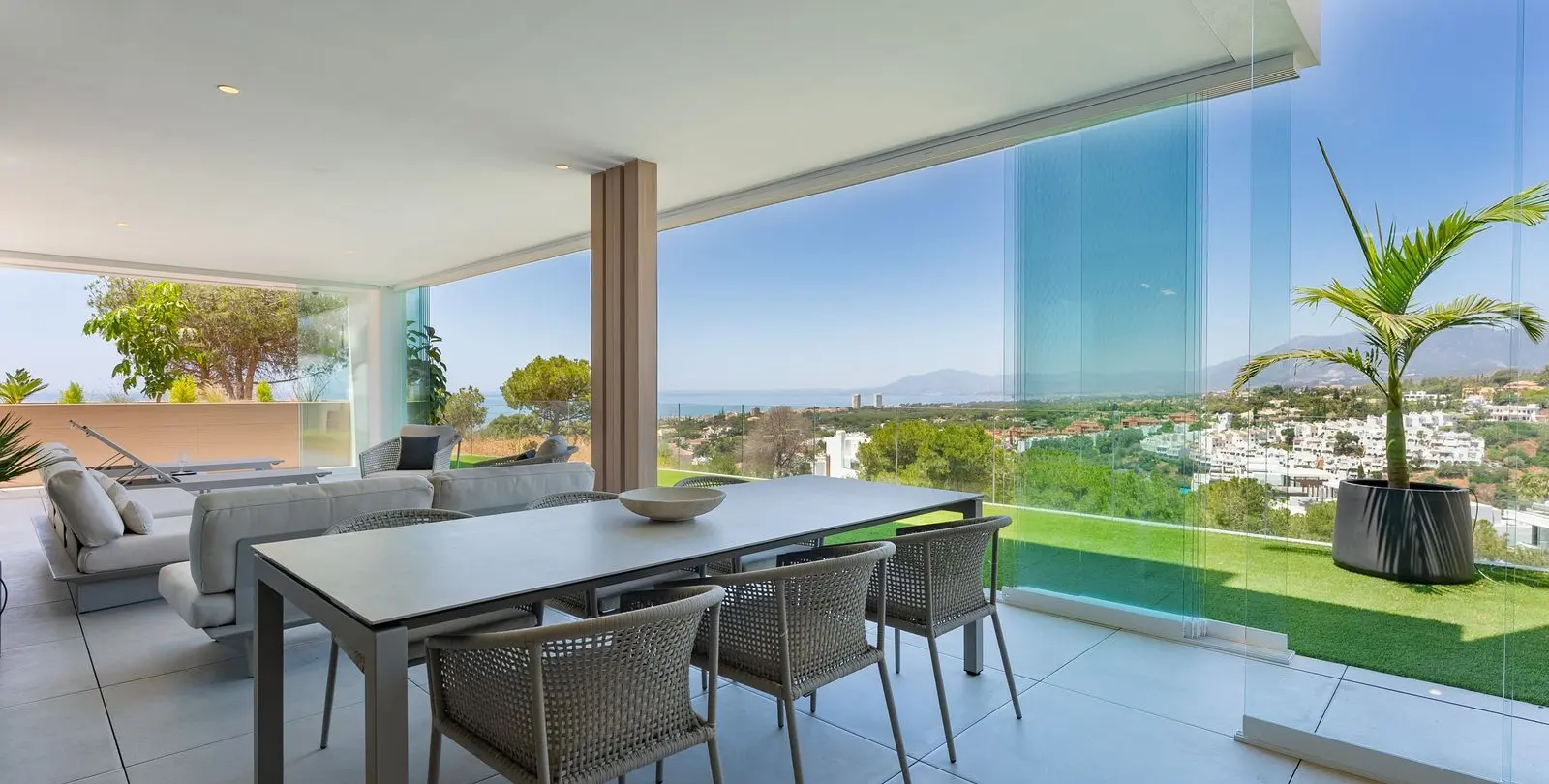 Venta de apartamento en planta baja en Cabopino 4