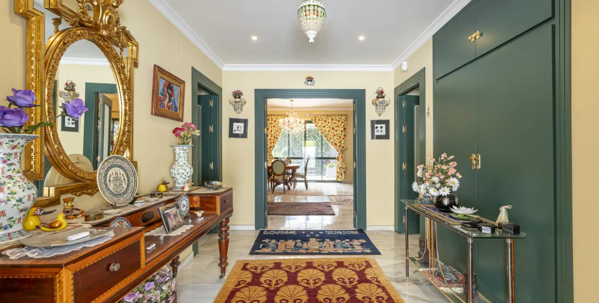 Sale of detached villa in Marbella (district Nagüeles) 4