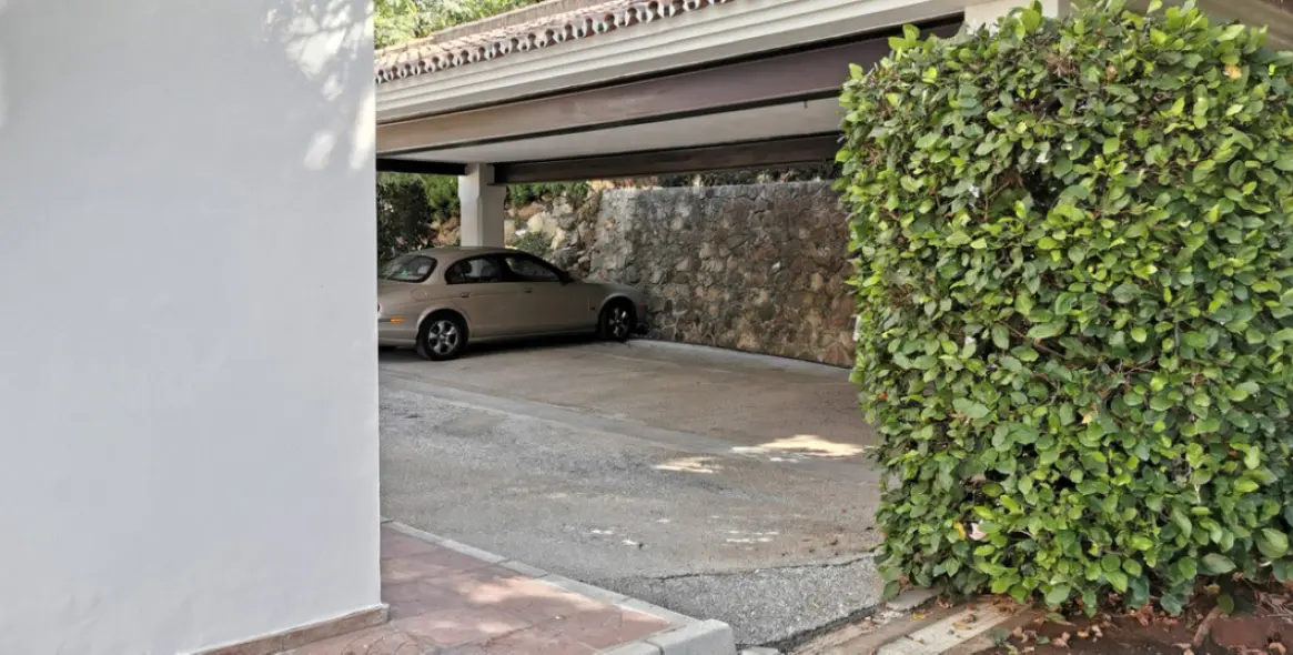 Продажа  отдельно стоящей виллы в Estepona 10