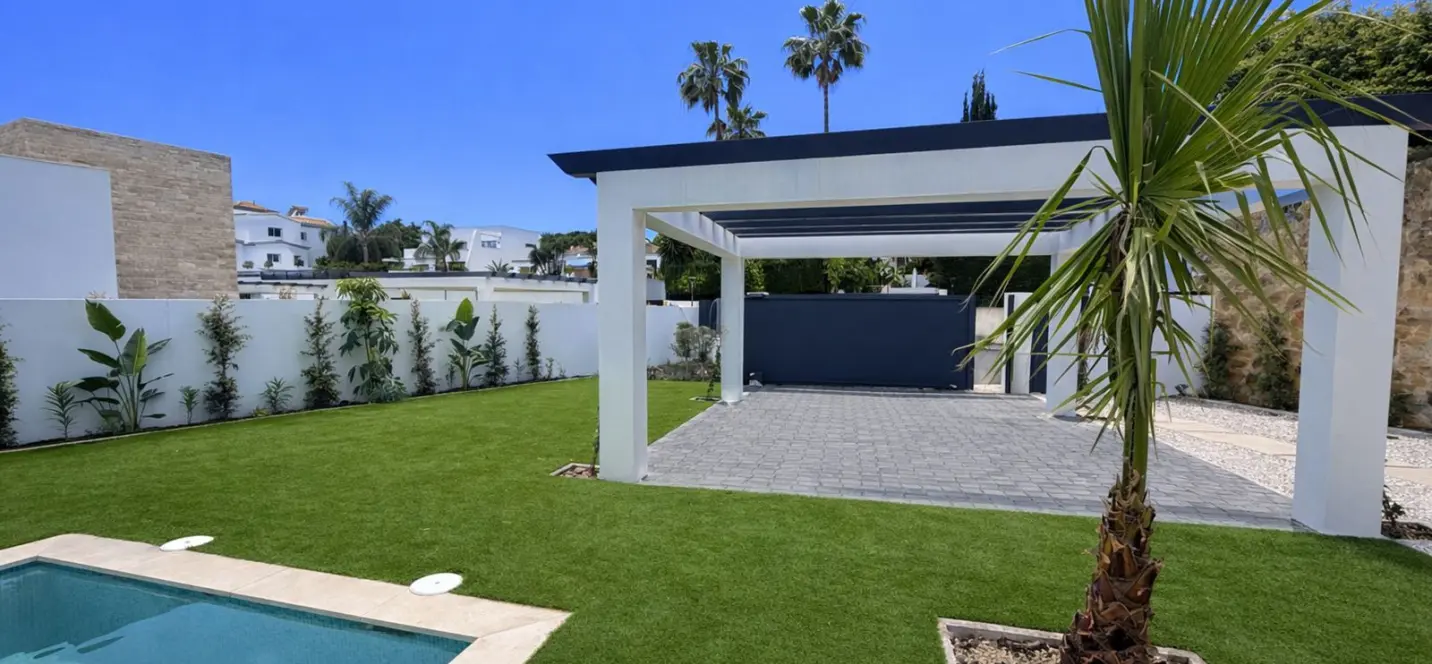 Venta de villa independiente en New Golden Mile 2