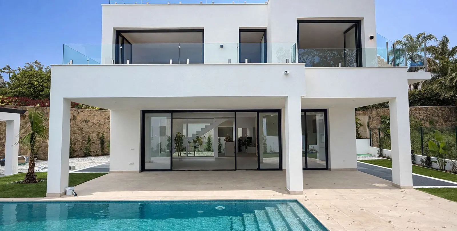 Venta de villa independiente en New Golden Mile 5