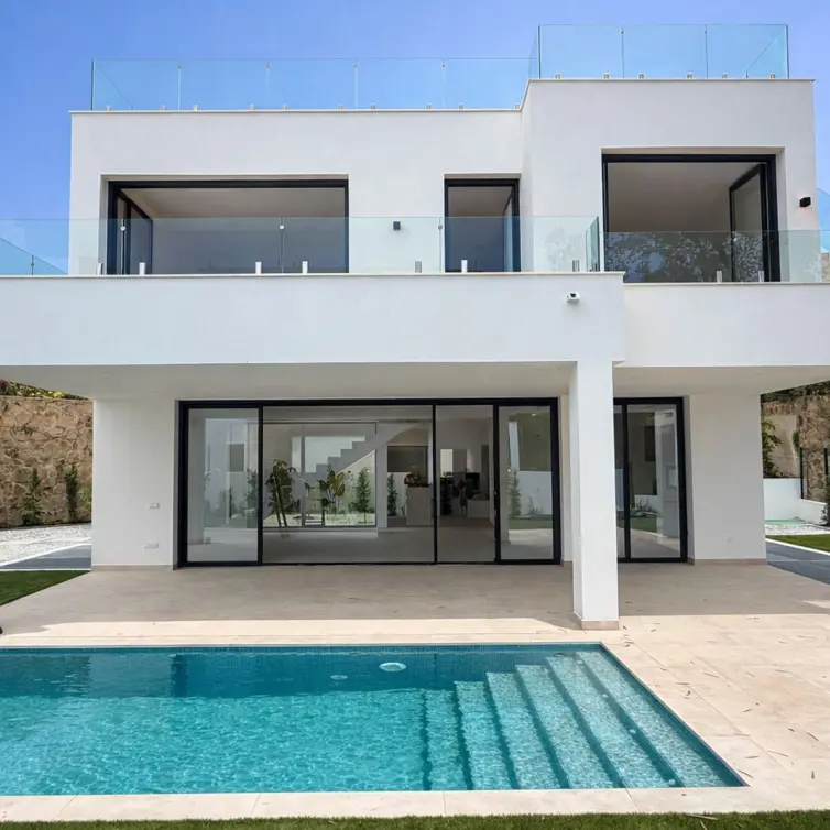 Venta de villa independiente en New Golden Mile