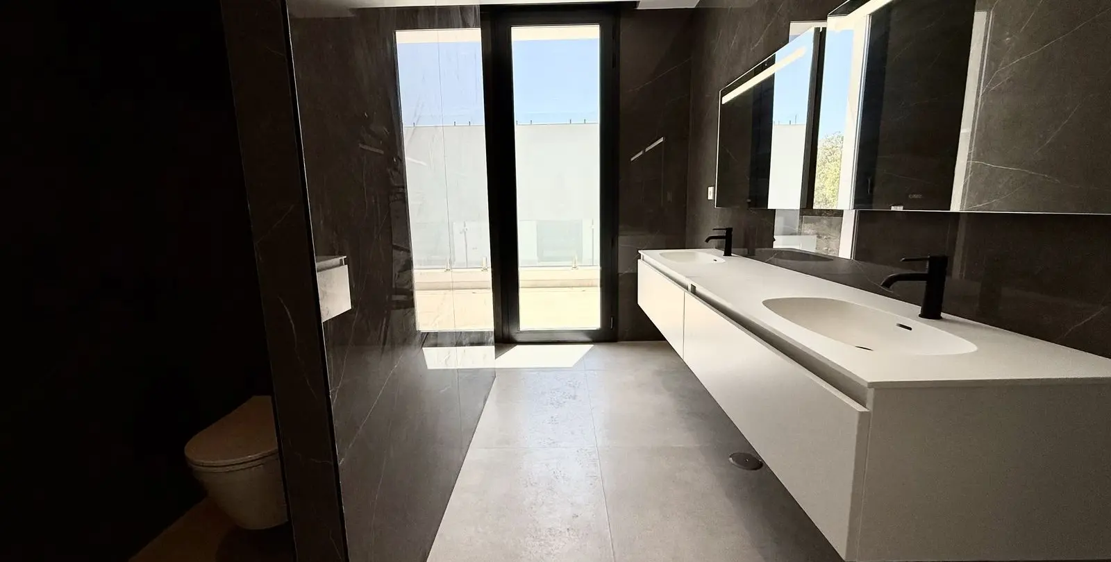 Venta de villa independiente en New Golden Mile 30