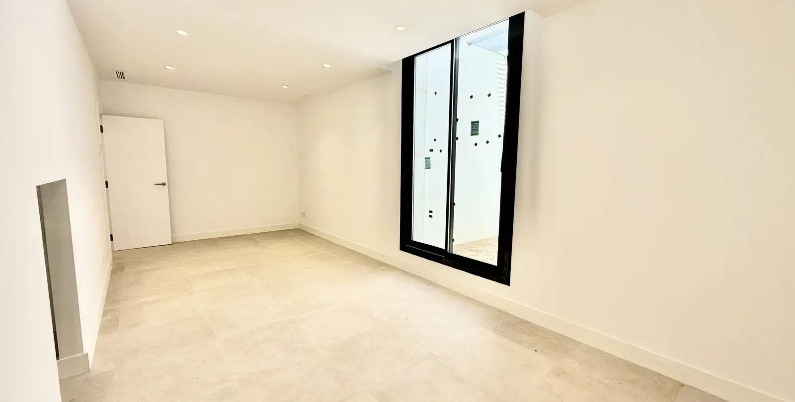 Venta de villa independiente en New Golden Mile 36