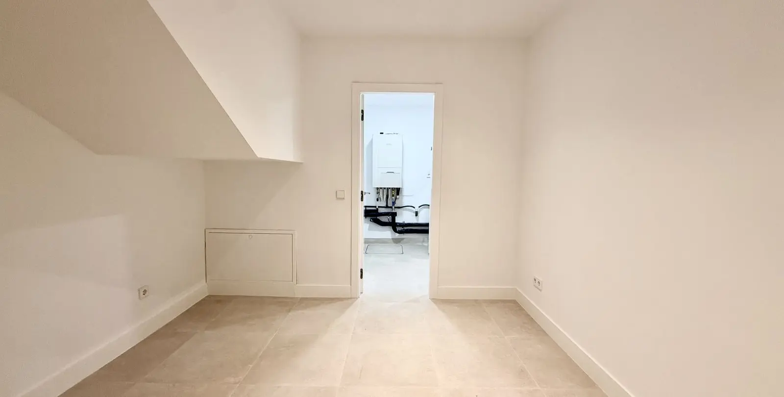 Venta de villa independiente en New Golden Mile 39