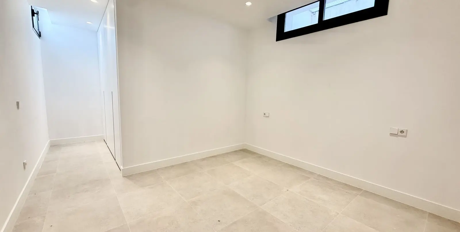 Venta de villa independiente en New Golden Mile 43