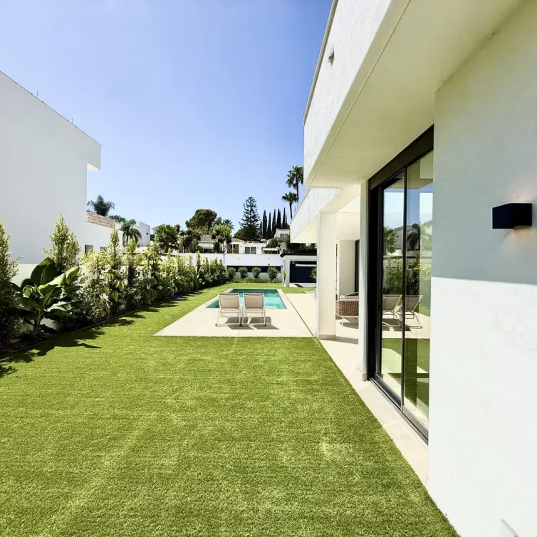Venta de villa independiente en New Golden Mile
