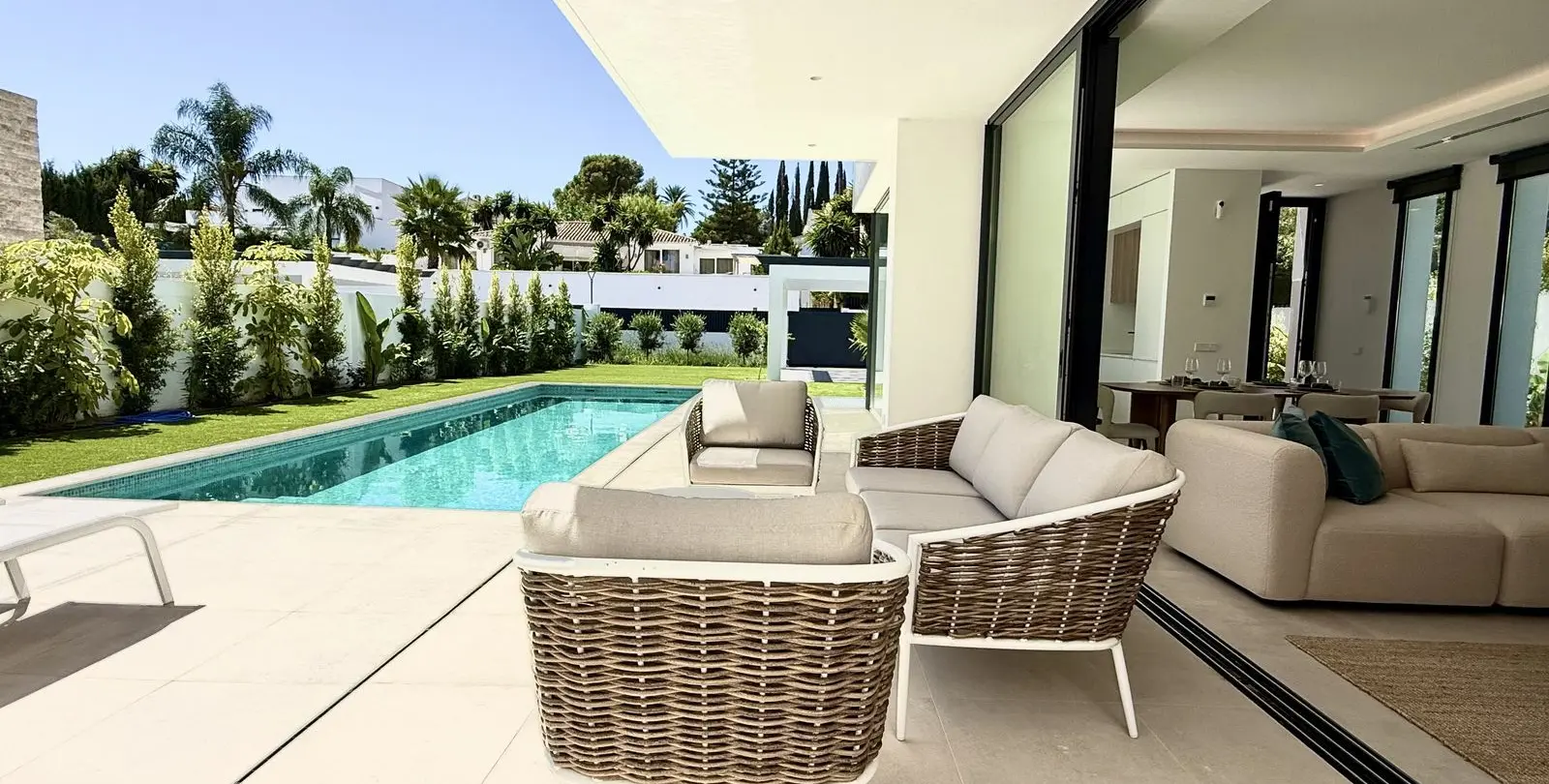 Venta de villa independiente en New Golden Mile 8