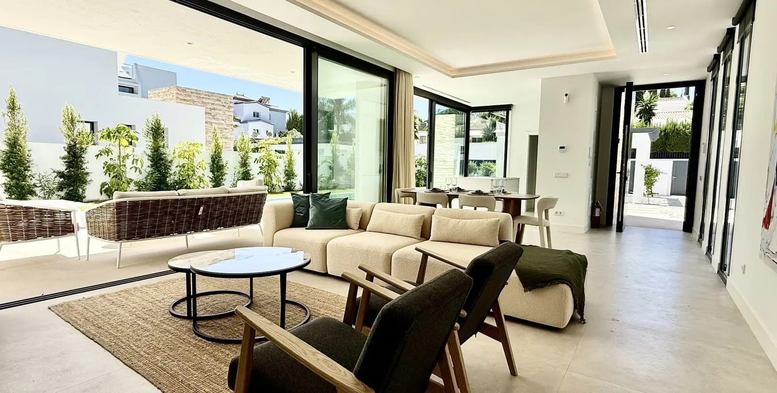 Venta de villa independiente en New Golden Mile 11