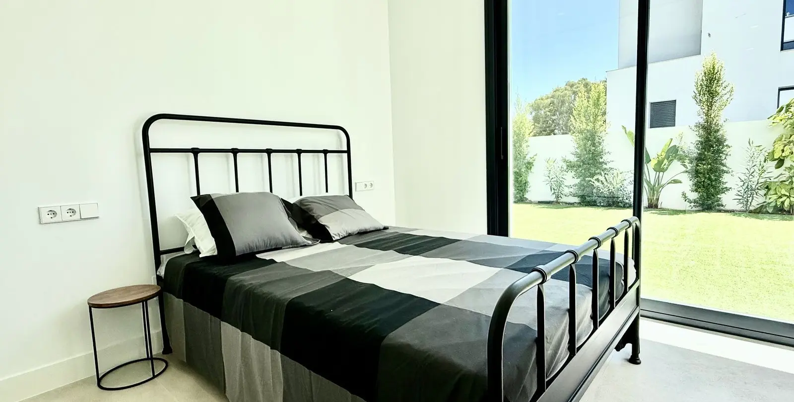 Venta de villa independiente en New Golden Mile 19