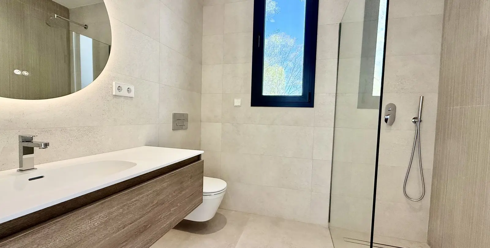 Venta de villa independiente en New Golden Mile 21