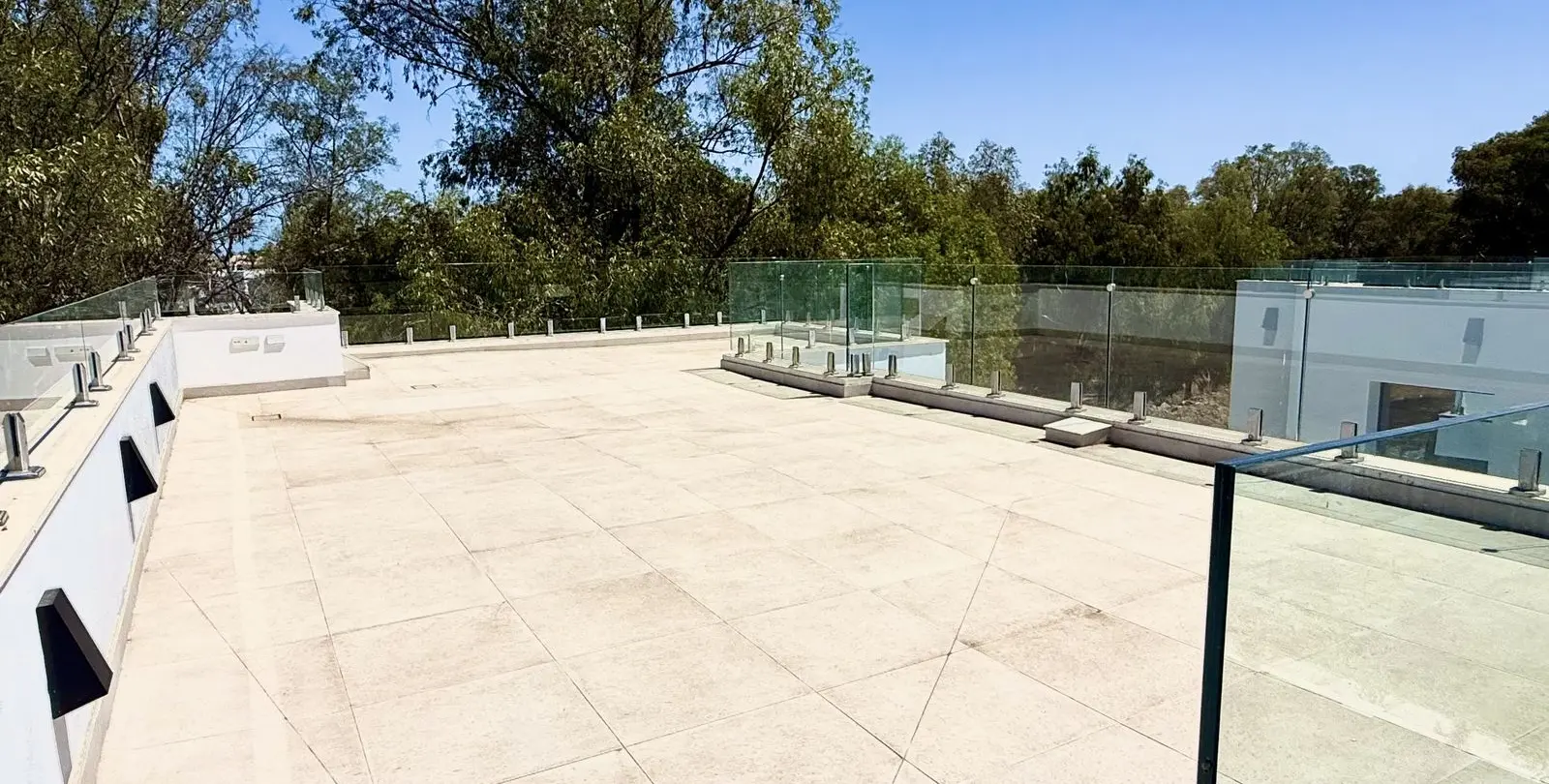 Venta de villa independiente en New Golden Mile 34