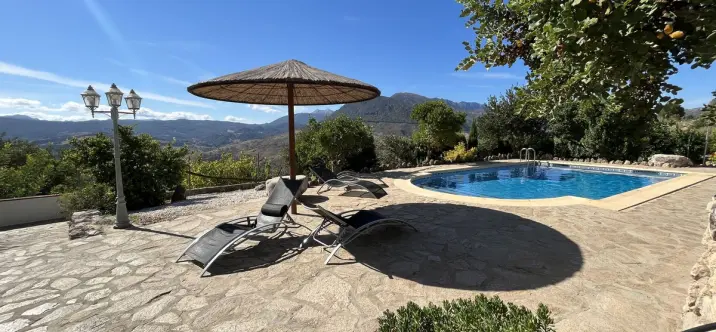 Venta de parcela residencial en Ronda 4