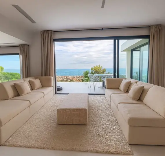 Продажа  отдельно стоящей виллы в Marbella