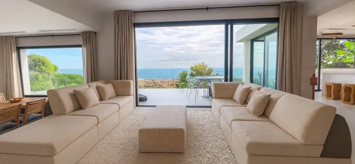 Продажа  отдельно стоящей виллы в Marbella 0