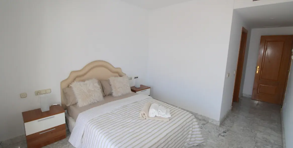 Long-term rent of penthouse in Puerto Banús 12