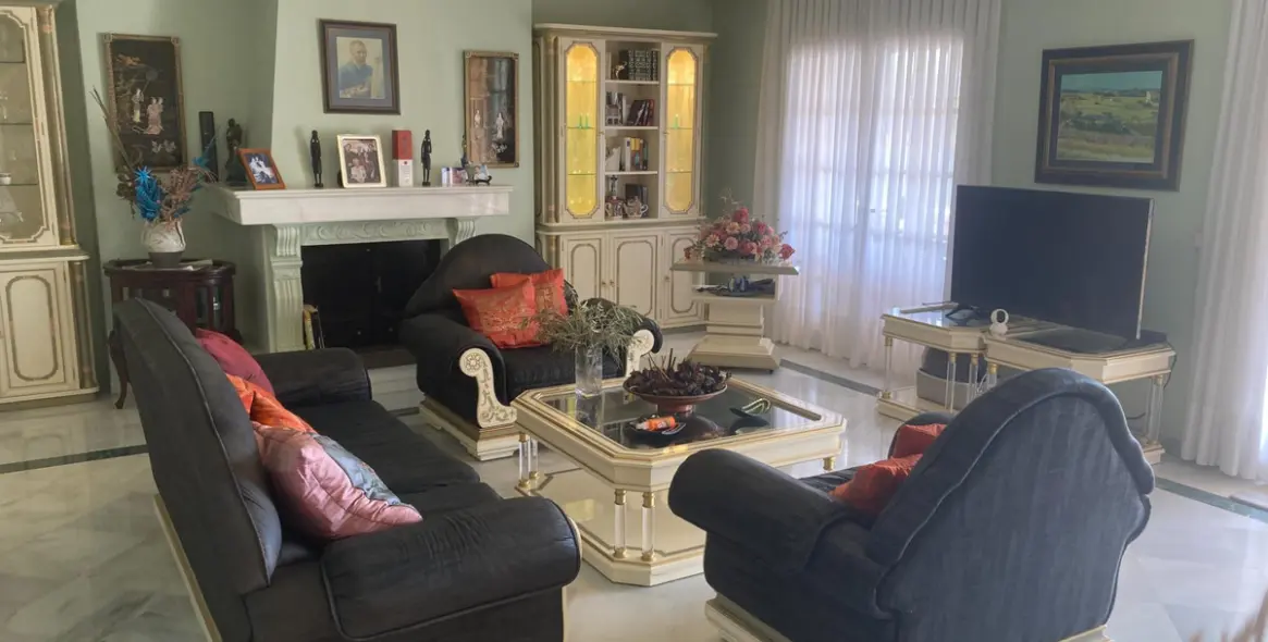 Sale of detached villa in Selwo 3