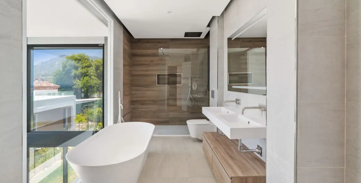 Продажа дома на две семьи в Río Real 9