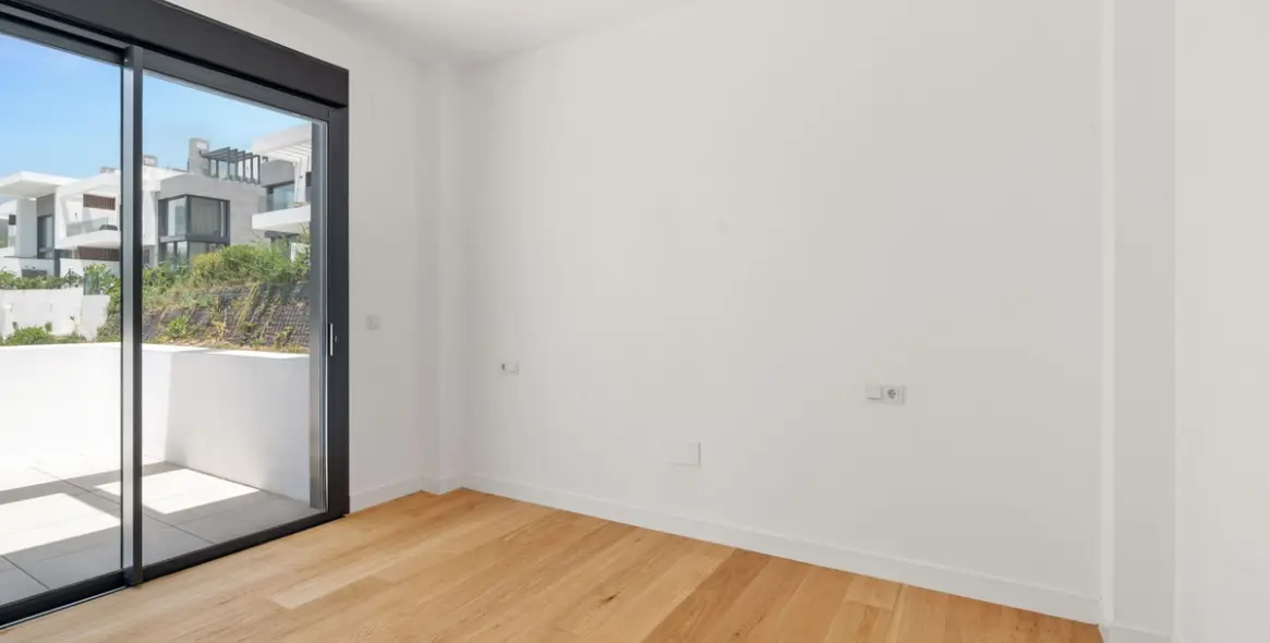 Продажа дома на две семьи в Río Real 12